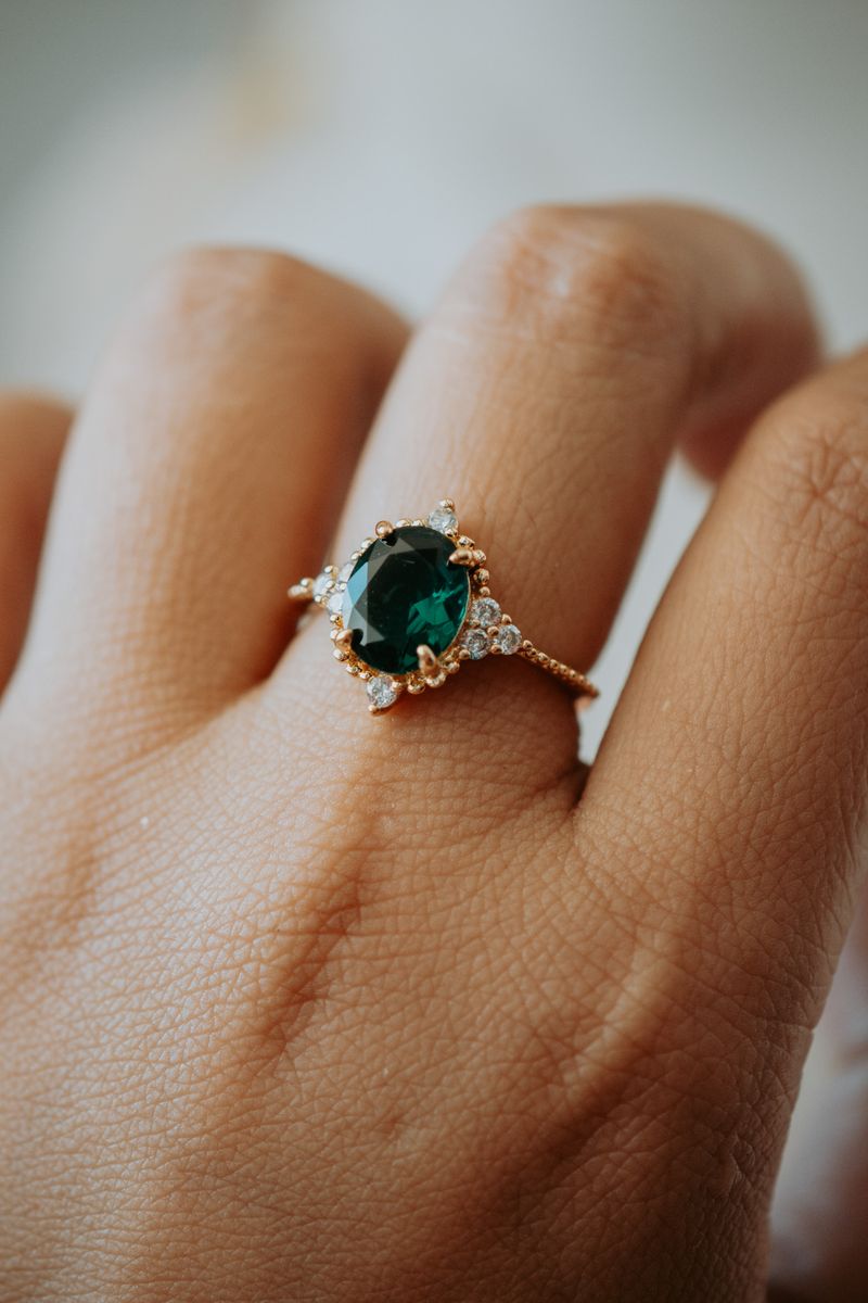 Ione Emerald Gold Ring