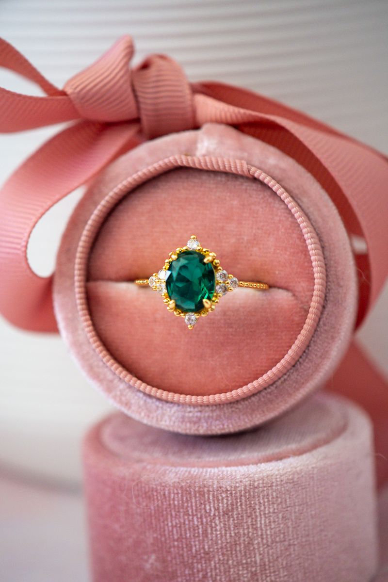 Ione Emerald Gold Ring